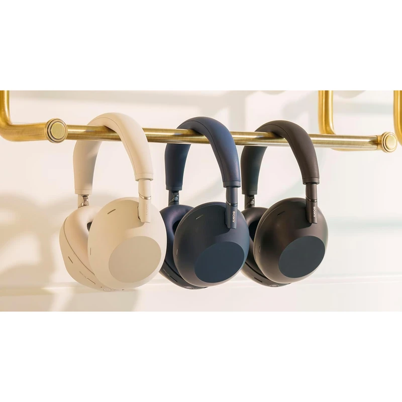 هدفون بیسیم سونی مدل WH-1000XM6 با نویز کنسلینگ فعال، دارای 12 میکروفون، اتصال همزمان به چند دستگاه، باتری با عمر 30 ساعت، طراحی تاشو و درگاه USB Type-C